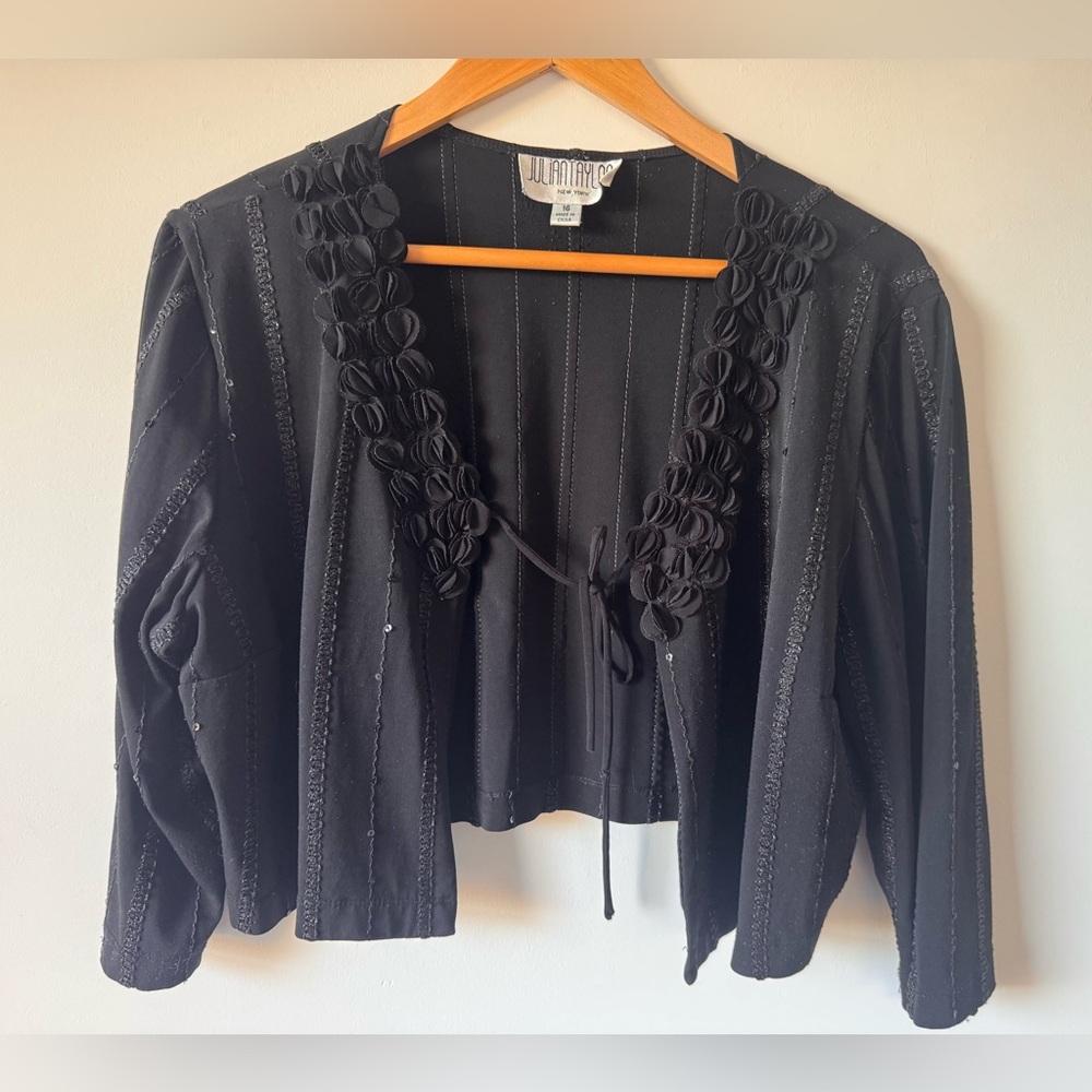 Julian Taylor Women’s Black Whimsical Sequined Ruffle Cape Jacket Size 16